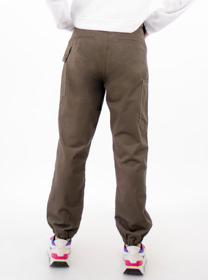 Jogger cargo de color verde militar