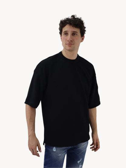 Playera oversize de color negro (NUEVA TEMPORADA)