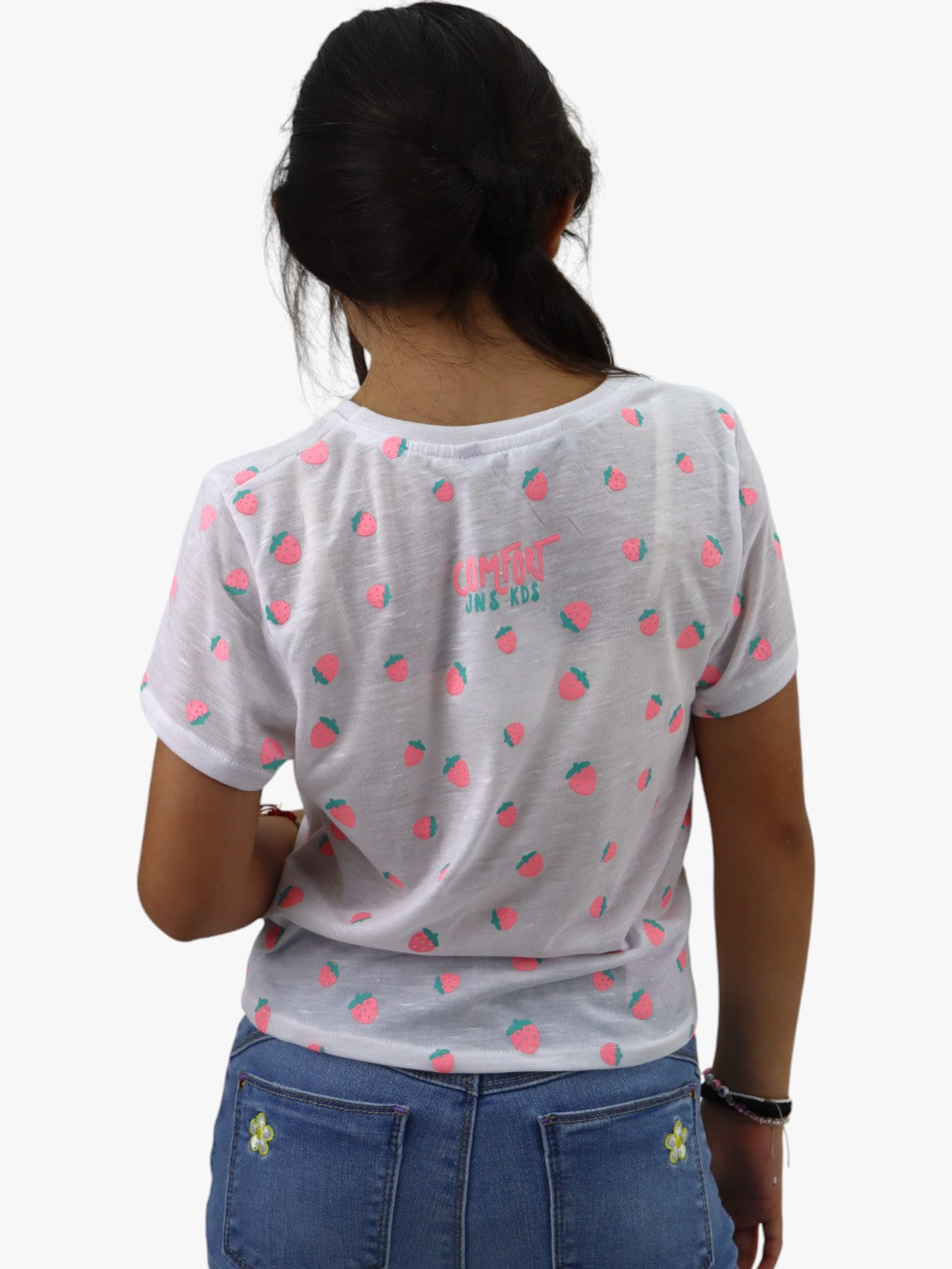 Playera manga corta con print de fresas (NUEVA TEMPORADA)