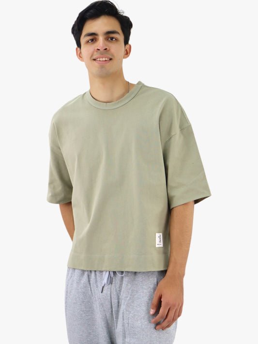 Playera oversize de color verde olivo (NUEVA TEMPORADA)