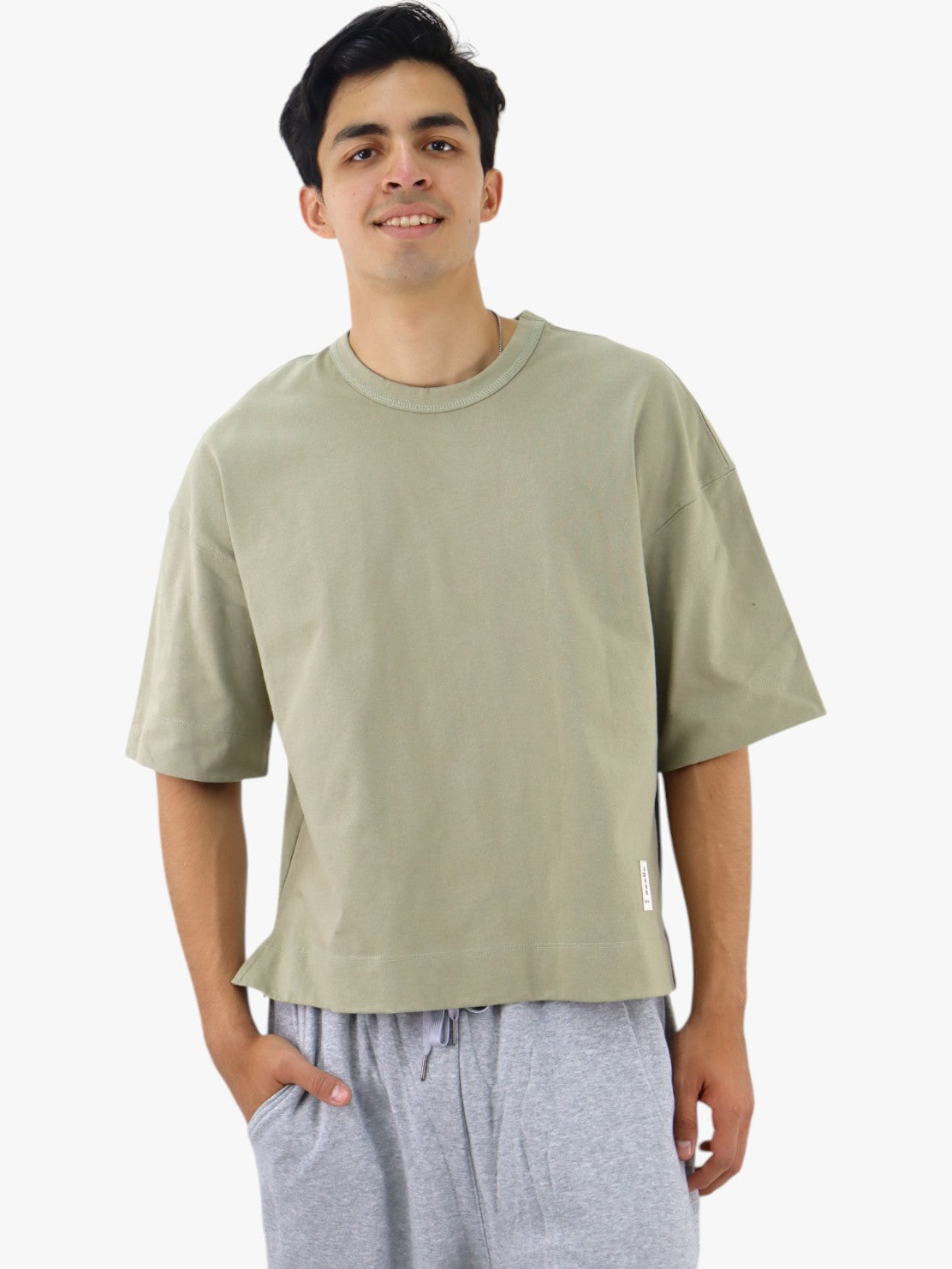 Playera oversize de color verde olivo (NUEVA TEMPORADA)