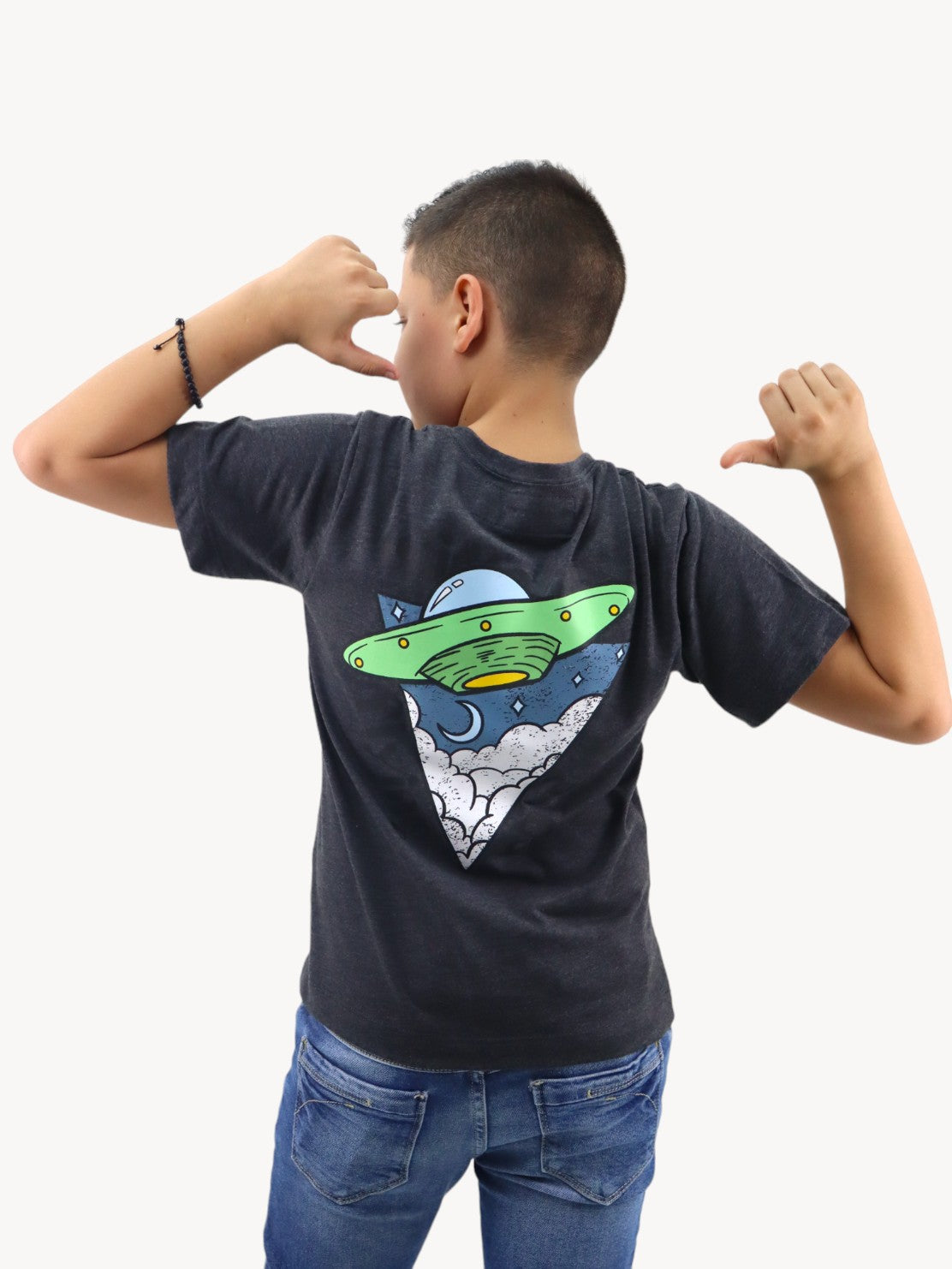 Playera manga corta con estampado espacial (NUEVA TEMPORADA)