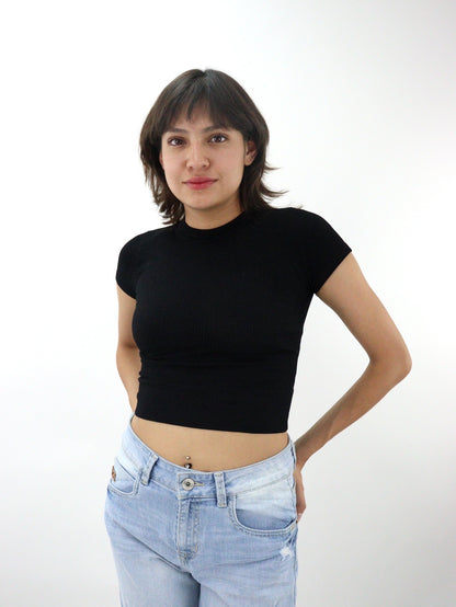 Playera crop de licra color negro (NUEVA TEMPORADA)