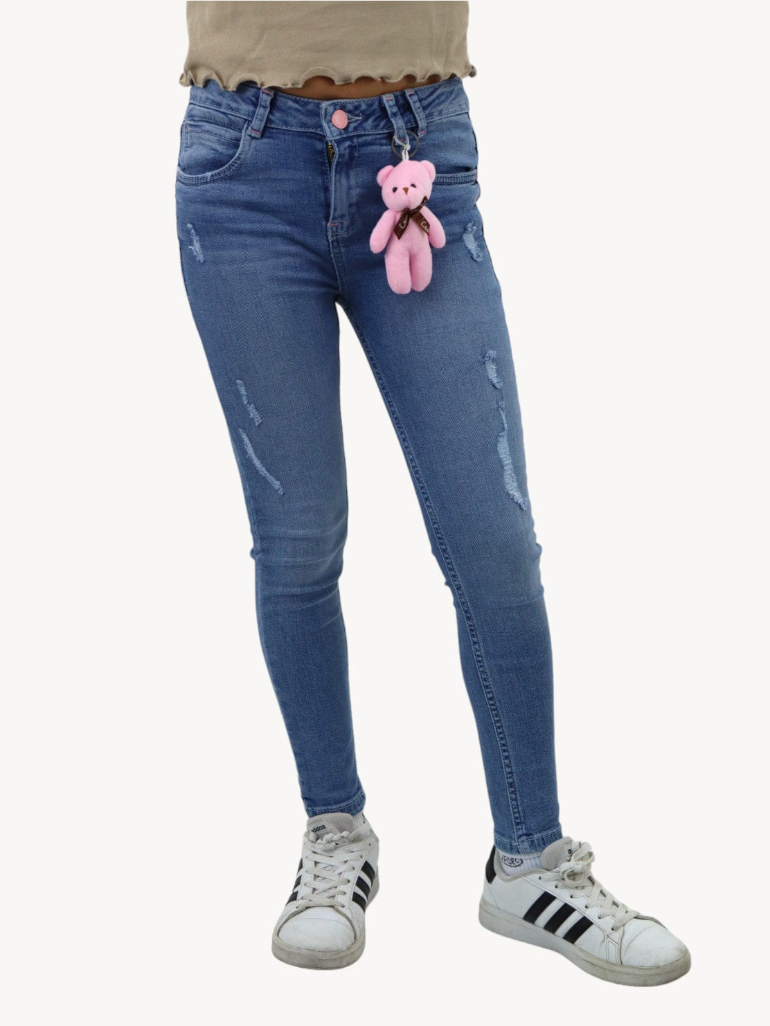 Jeans skinny con colgante decorativo (NUEVA TEMPORADA)