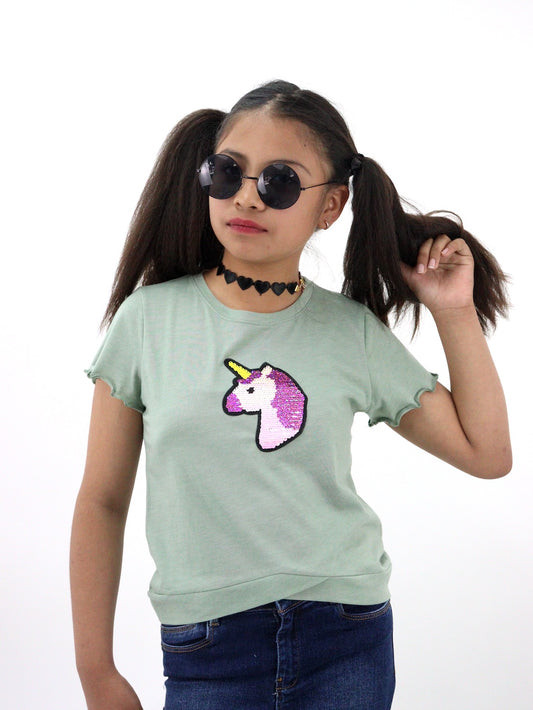 Playera manga corta de color verde con diseño de unicornio (NUEVA TEMPORADA)