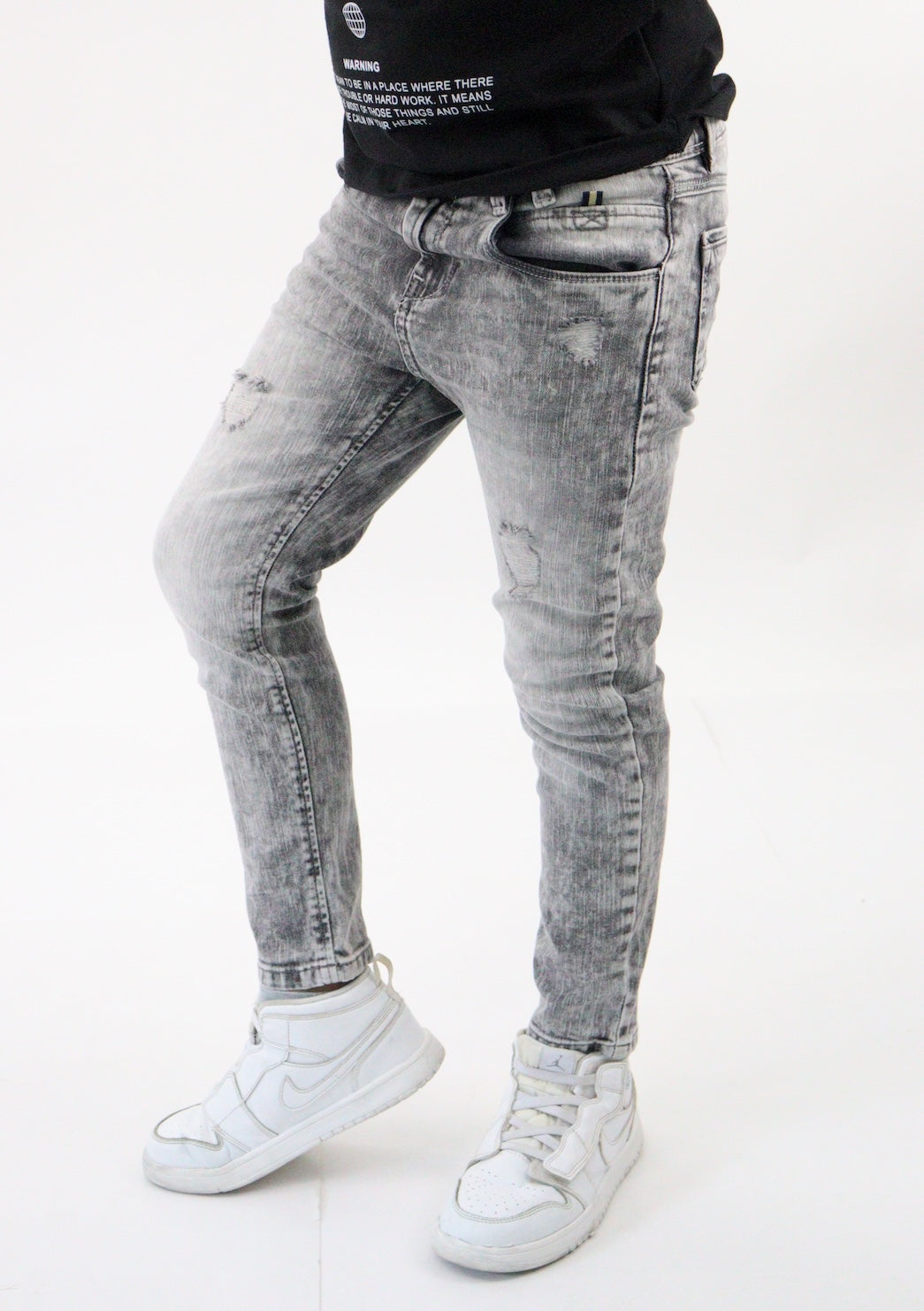 Jeans skinny de color gris con snow wash (NUEVA TEMPORADA)