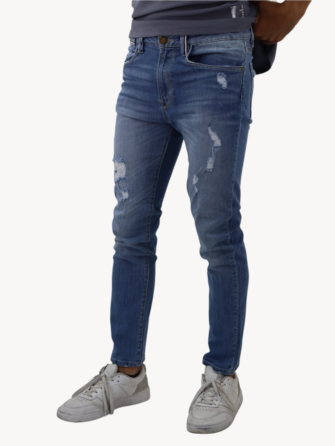 Jeans skinny azul claro con destrucción (NUEVA TEMPORADA)